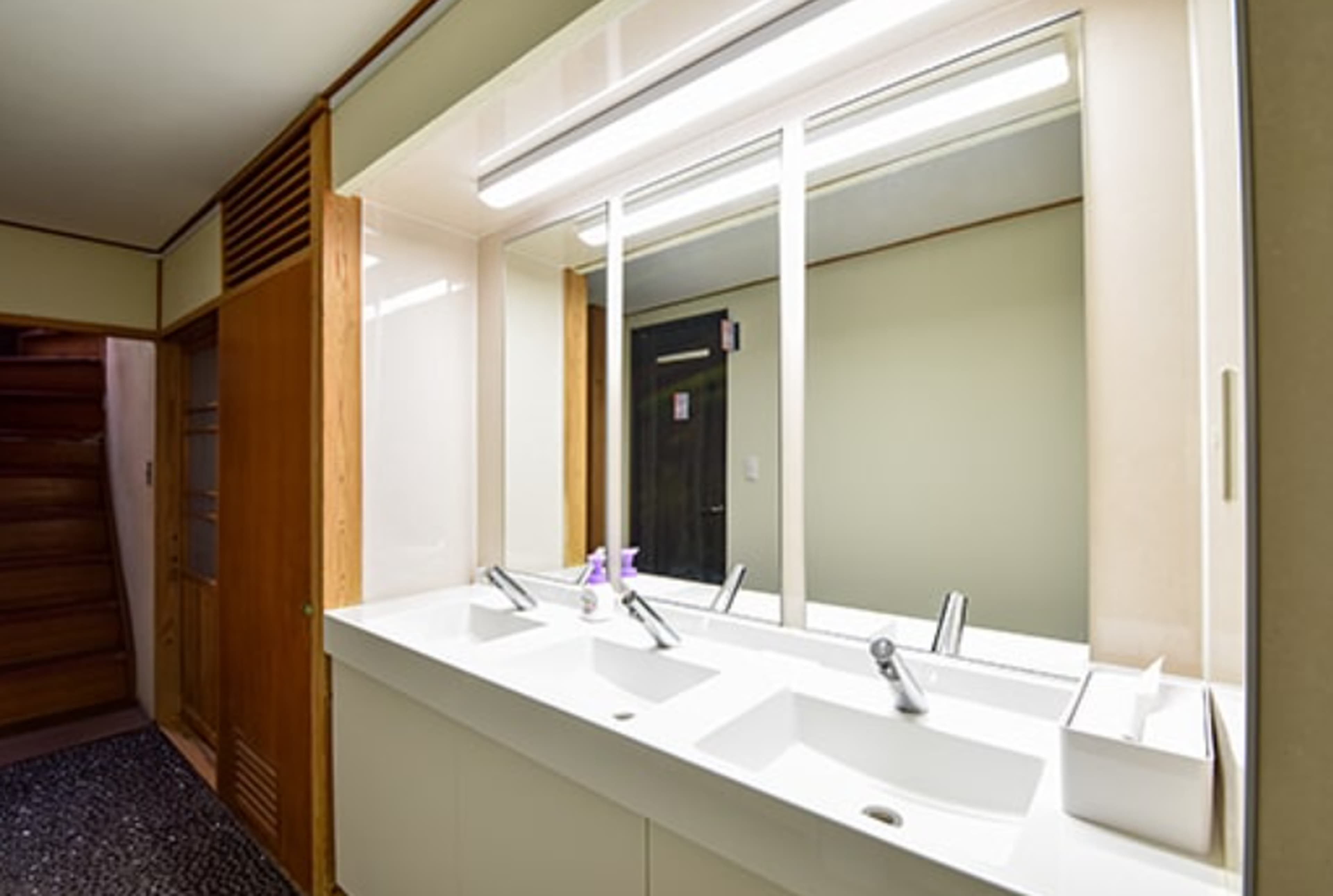 Operating Ryokan / 17 Rooms, Atami, Shizuoka photo 10
