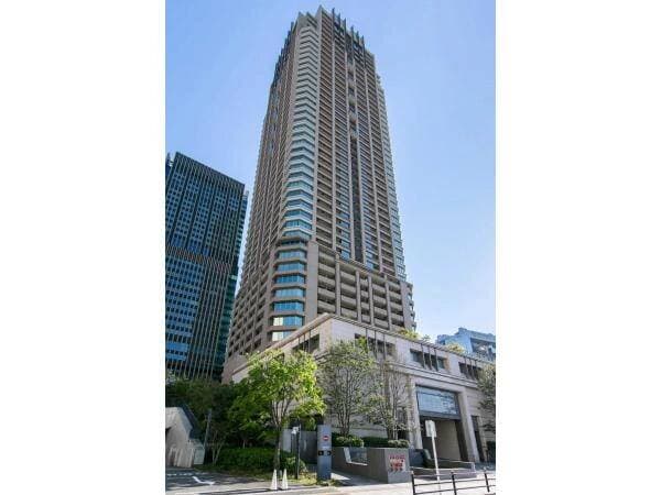 Grand Front Osaka Owners Tower – 24th Floor photo 2