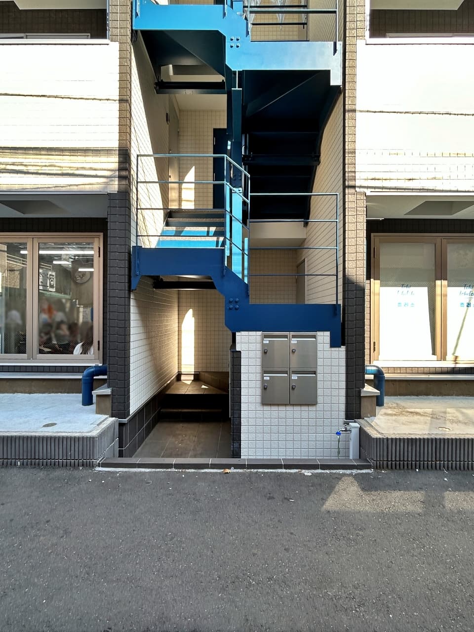 店舗・共同住宅一棟物件/全5戸 新大久保 photo 2