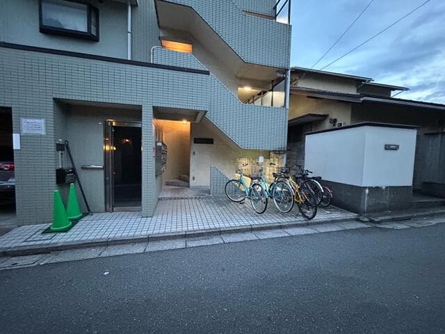 Sakuradai OM Mansion / Whole Apartment Building (19 units), Tokyo photo 3