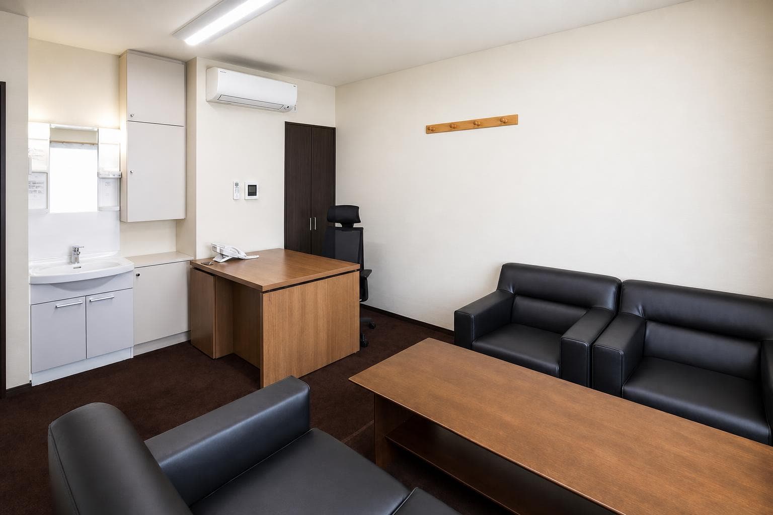 Gobara / Business-Use Building (Currently a Ceremony Hall), Annaka photo 6