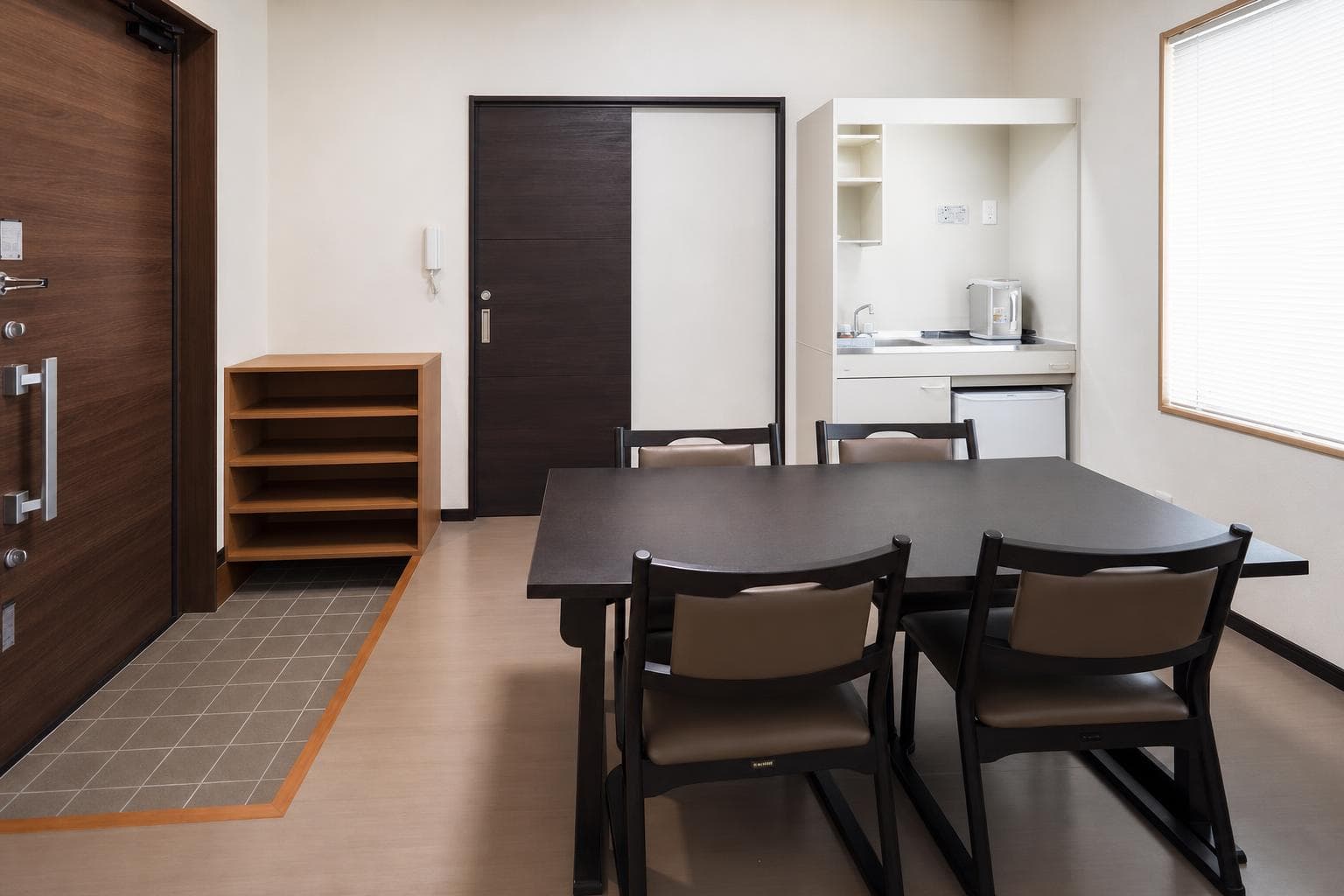 Gobara / Business-Use Building (Currently a Ceremony Hall), Annaka photo 8