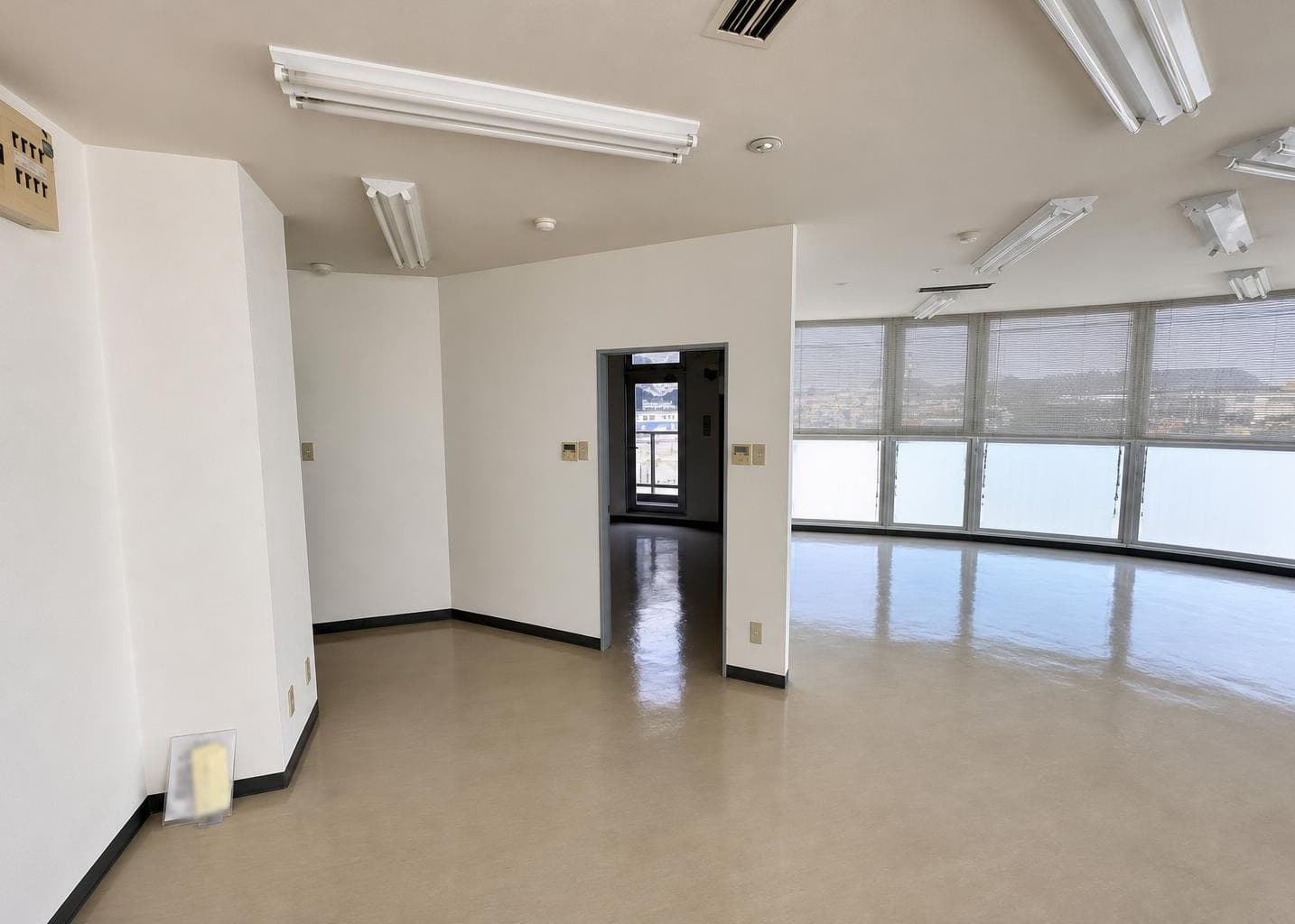 CREO V Building / Retail & Office Building, Mito photo 3