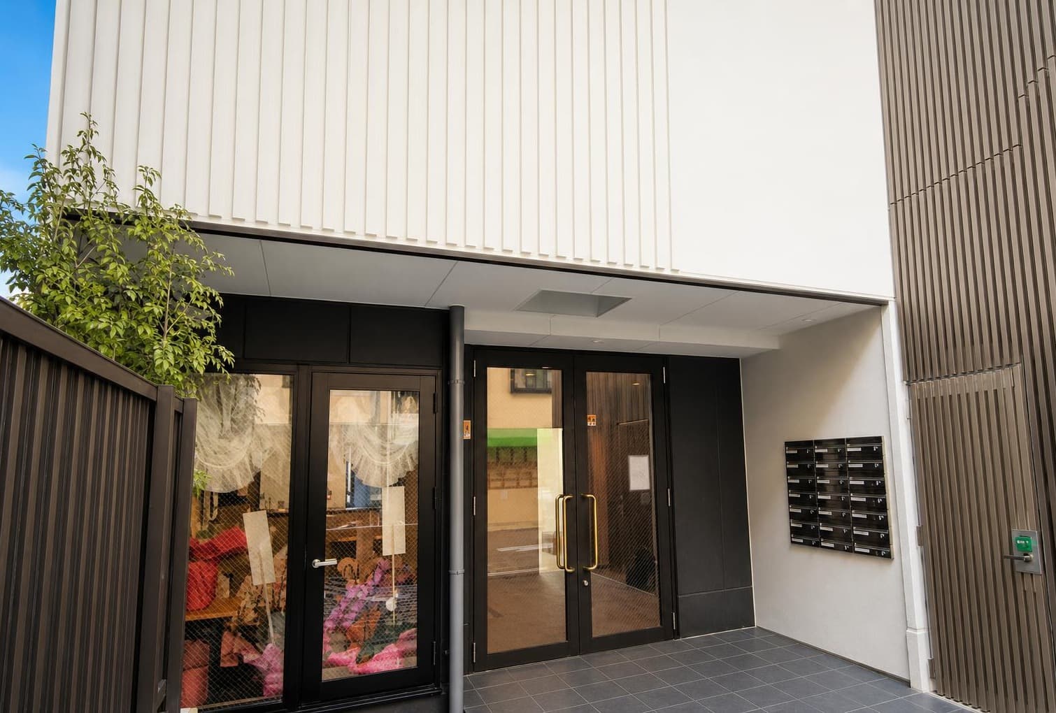 Haginochaya 1-chome / Whole 7-Storey Building (Minpaku), Osaka photo 3
