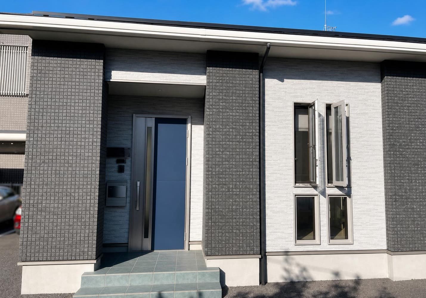 熊味町 / ビルトインガレージ付き戸建、西尾 photo