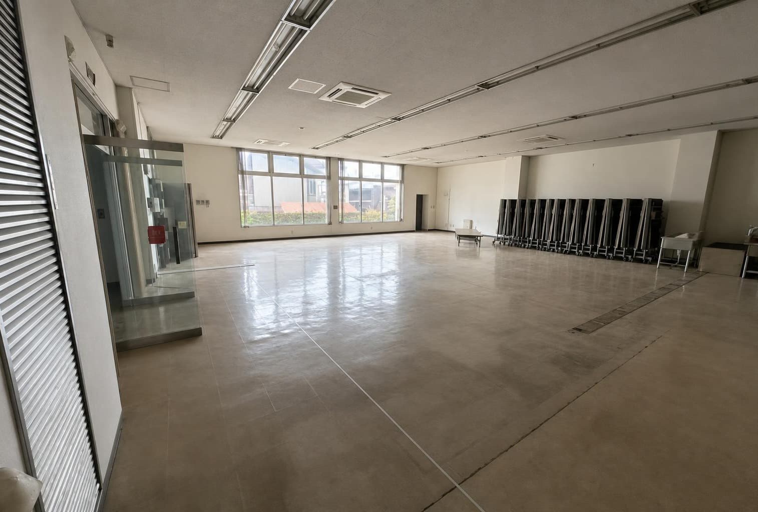Higashiyama 3-chome Building / Whole Commercial Building (Former Bank Branch), Kanazawa photo 3