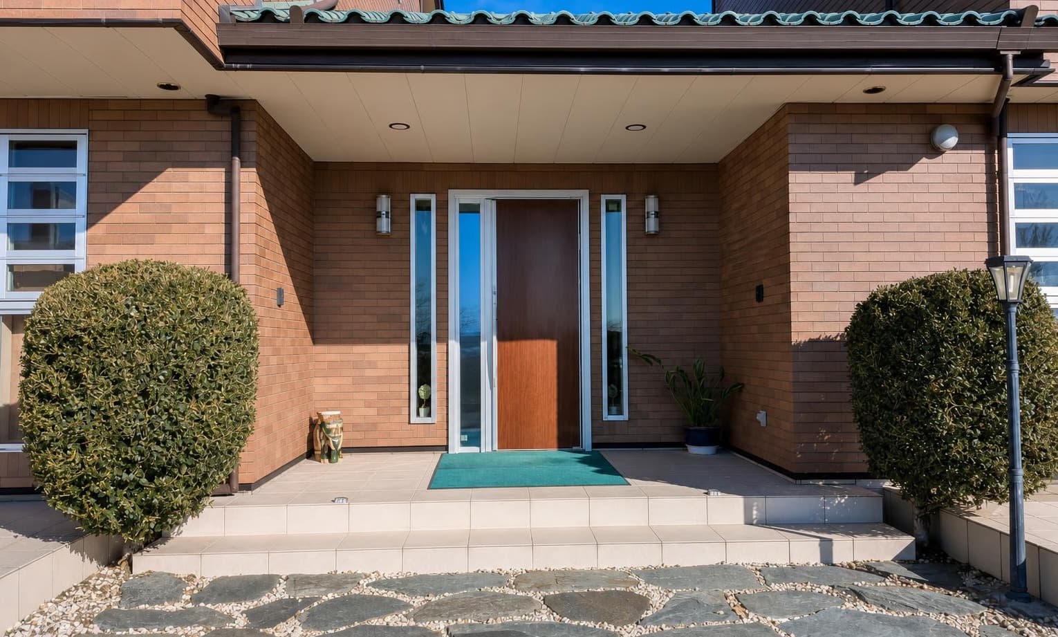 Sanwacho / Two-Household House with Large Bath and Sauna, Isesaki photo 2