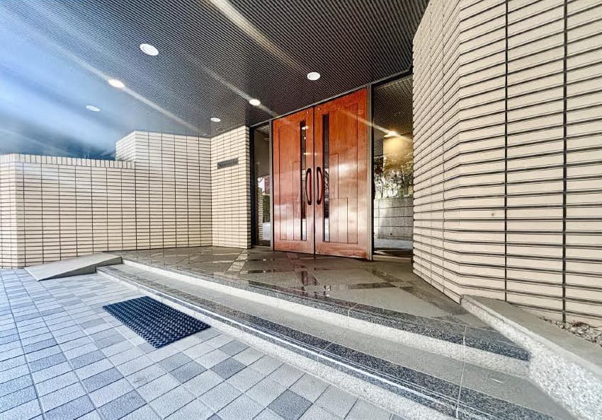 Victoria Court EAST / 3LDK Condominium, Tokyo photo 2
