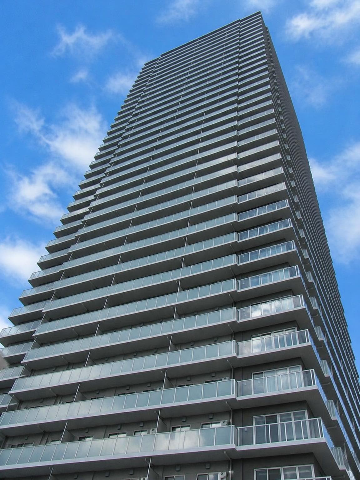 The Parkhouse Kobe Harborland Tower / Condominium, Kobe photo