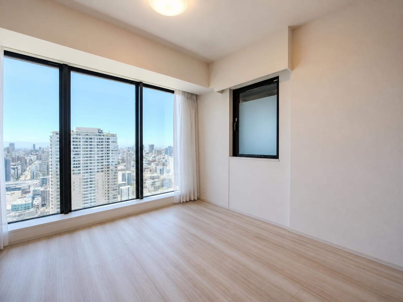 The Fine Tower Otemae / Condominium / 2LDK, Osaka photo 4