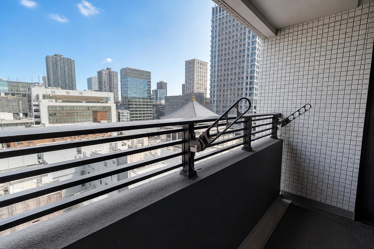 Laurel Tower Midosuji Honmachi / 3LDK, Osaka photo 11