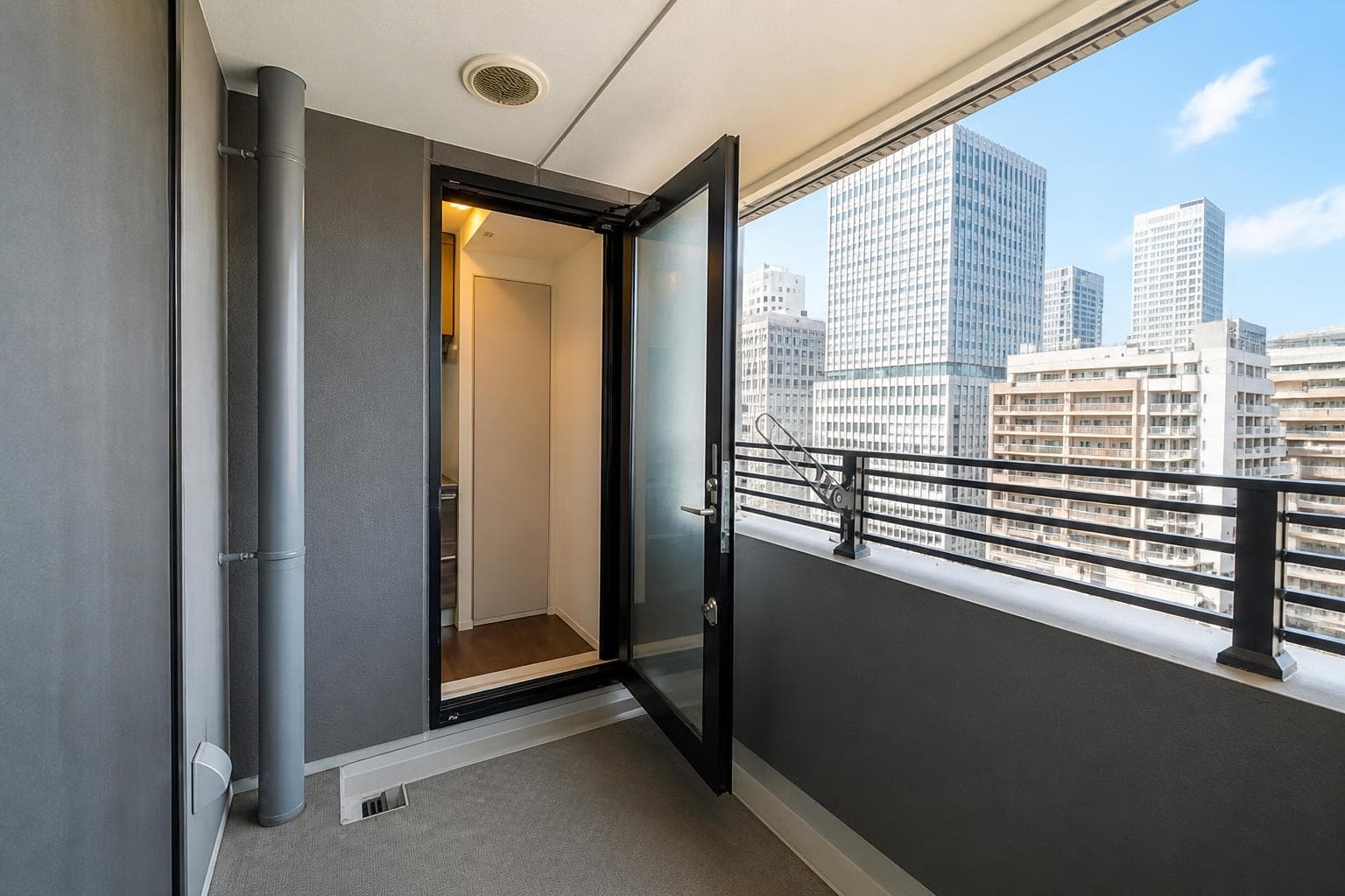 Laurel Tower Midosuji Honmachi / 3LDK, Osaka photo 16