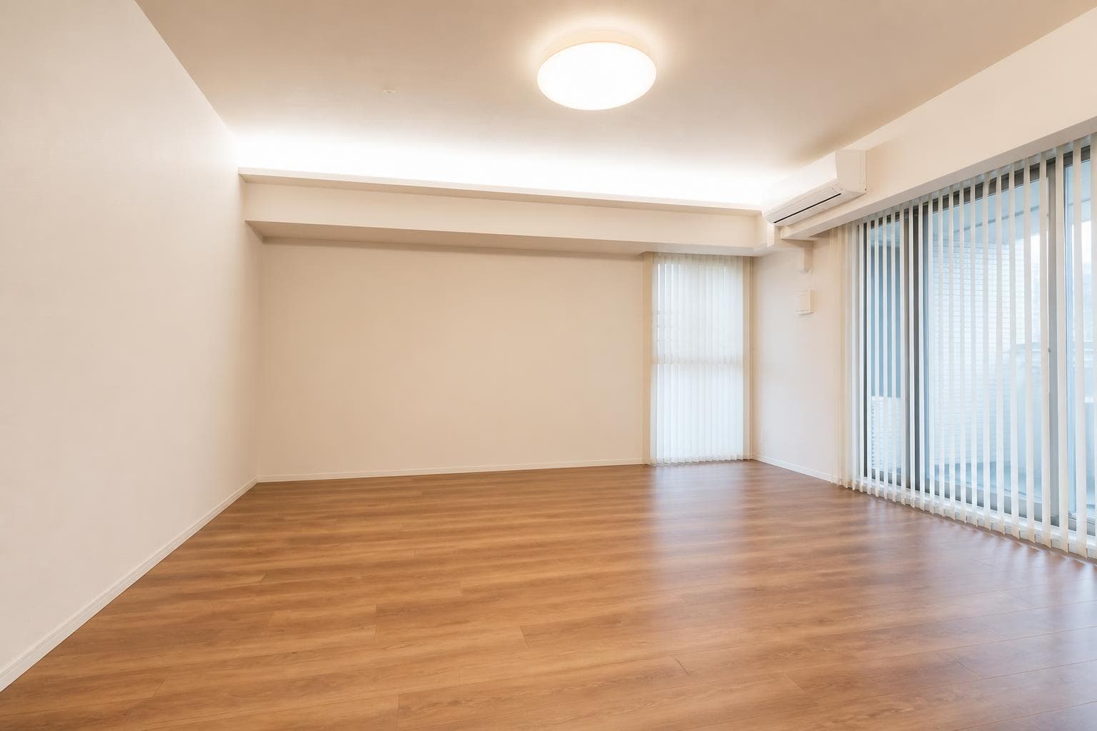 Laurel Tower Shinsaibashi / 2LDK, Osaka photo 9