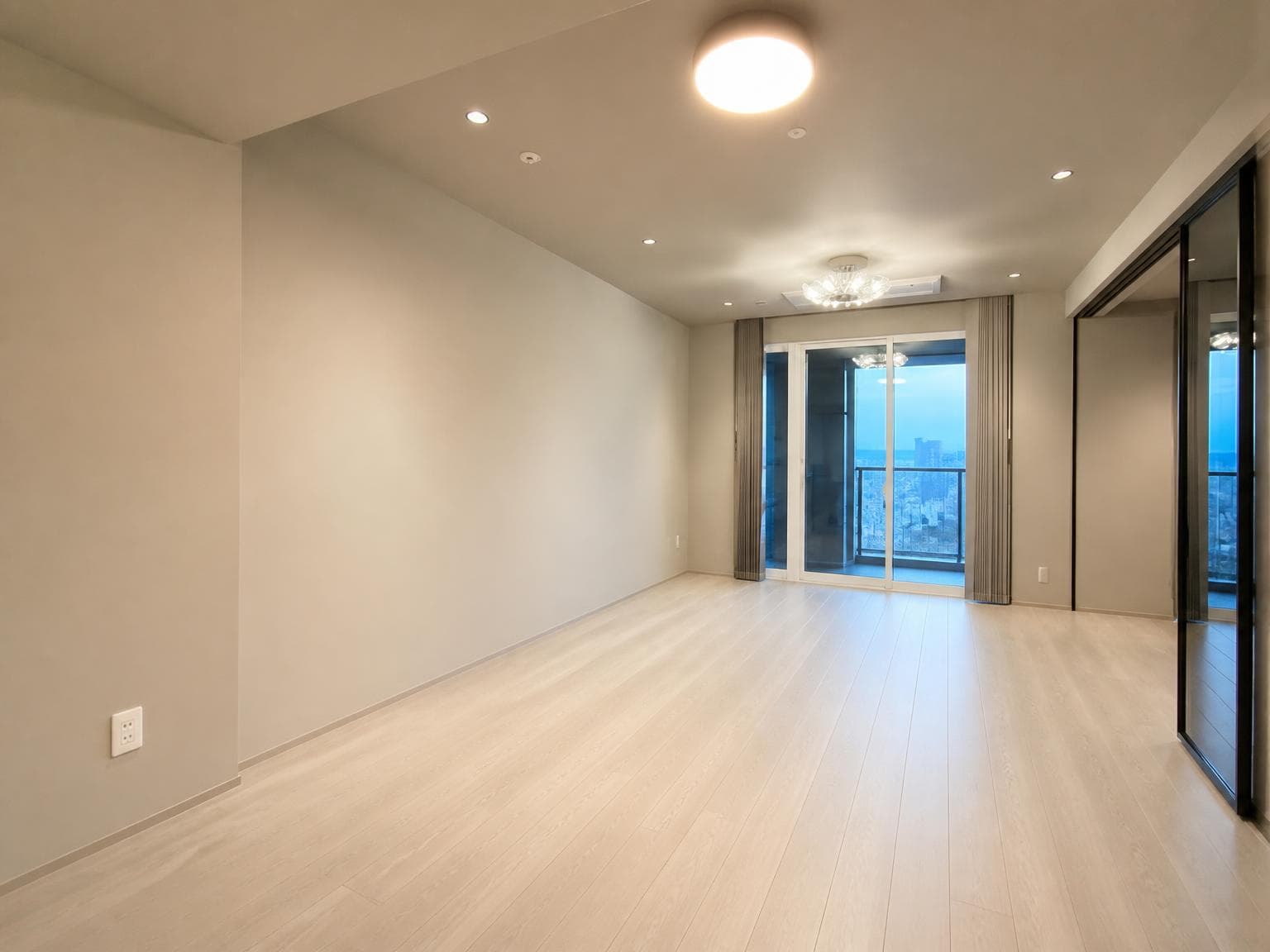 ザ・梅田タワー / 中古マンション / 2LDK+WIC、大阪 photo 4