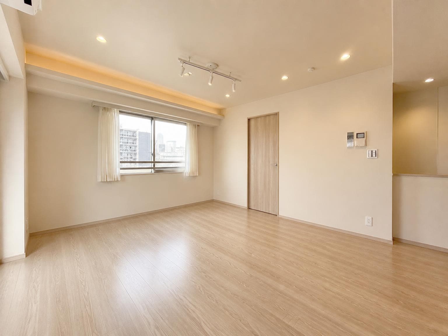 Star Royal Nakano JP / Condominium, Tokyo photo 2