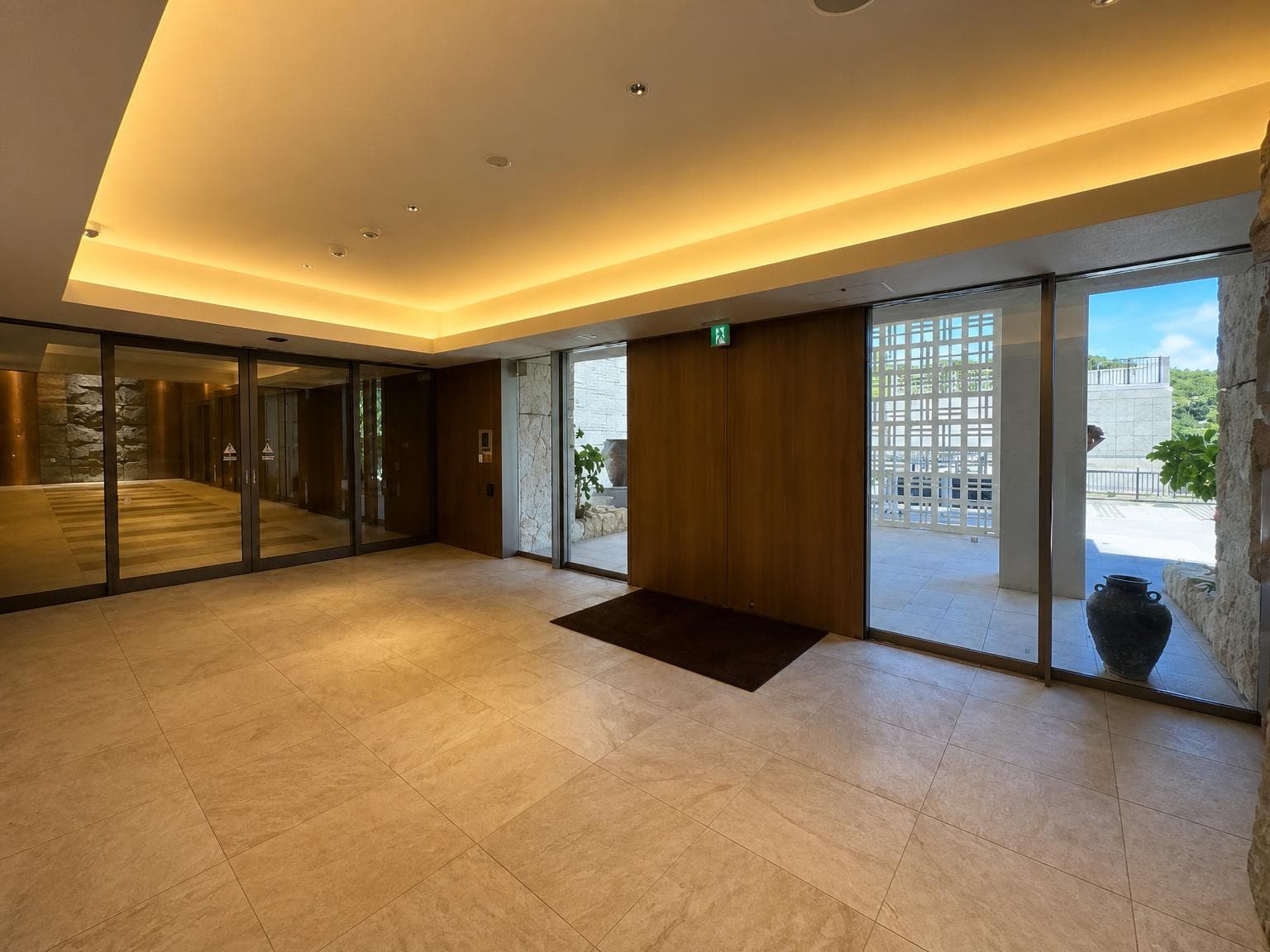 Premist Shuri Kanagusuku-cho / Condominium / 2LDK, Okinawa photo 5