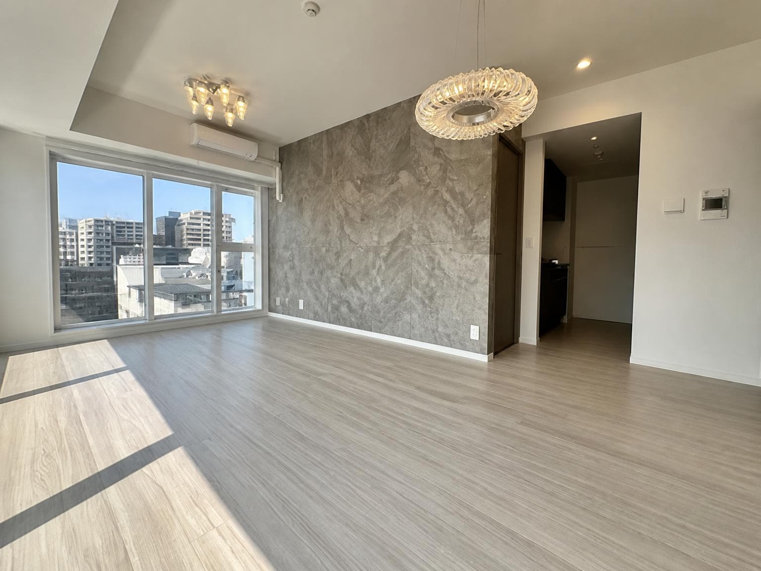 Luxury Condominium / 3LDK, Sapporo photo 2