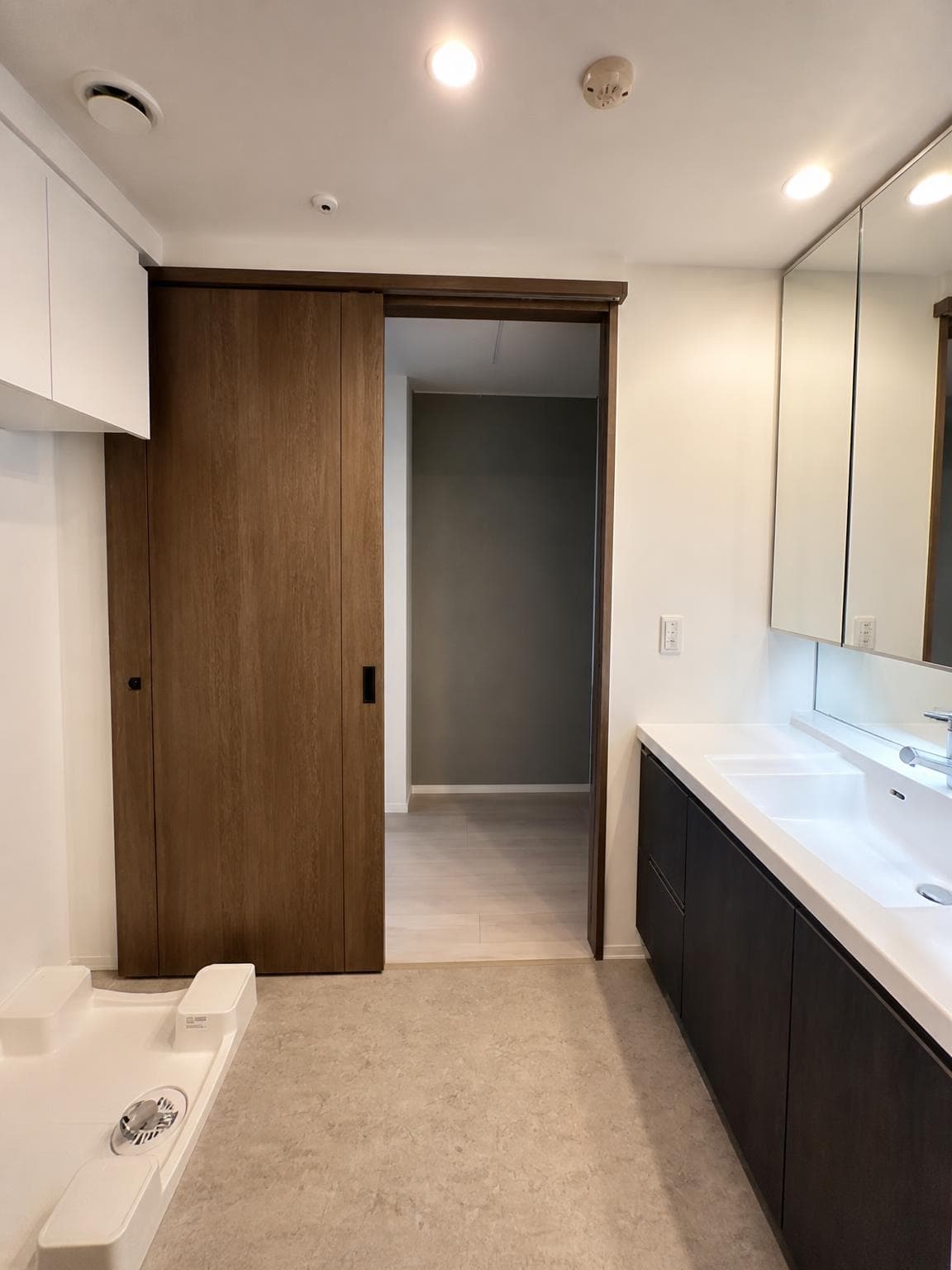 Luxury Condominium / 3LDK, Sapporo photo 5