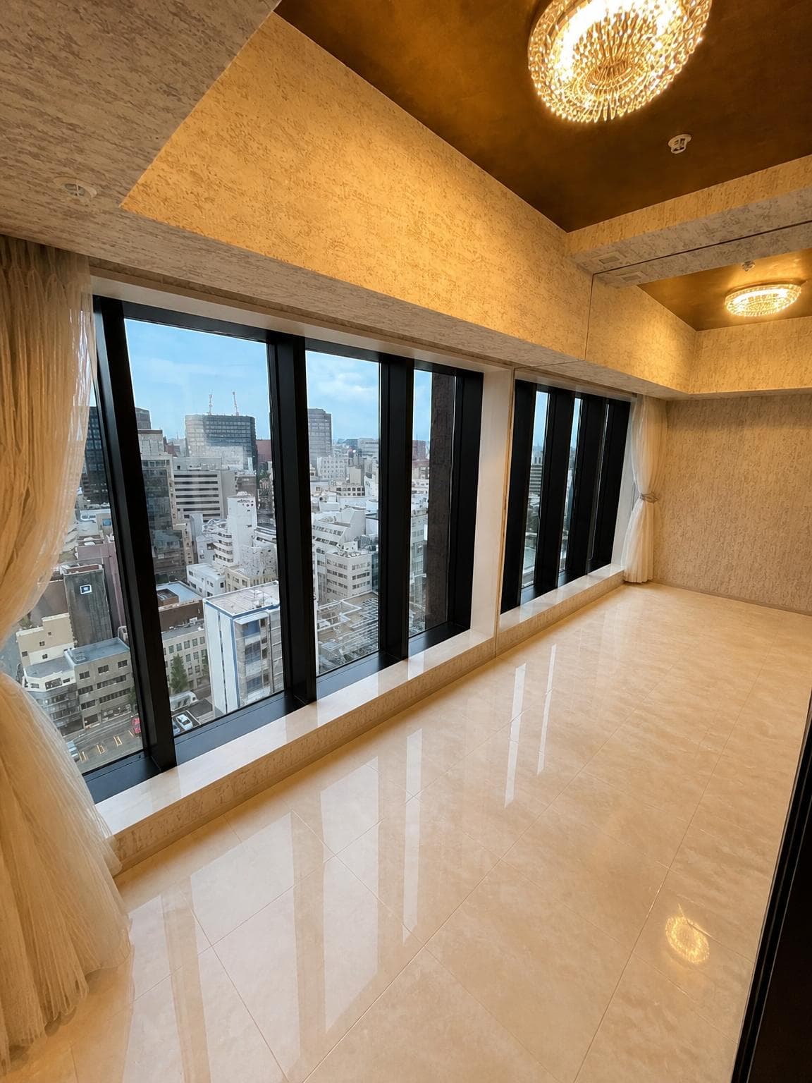 Premium-Floor Tower Condominium / 3LDK, Fukuoka City, Fukuoka photo 5