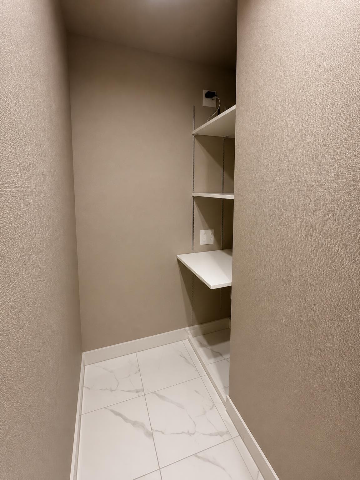 Premium-Floor Tower Condominium / 3LDK, Fukuoka City, Fukuoka photo 7