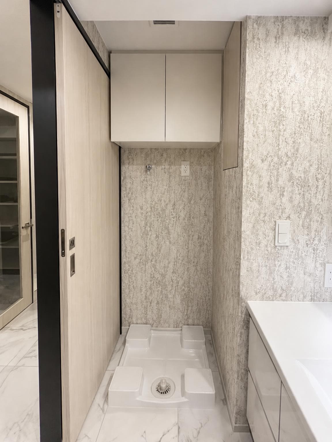 Premium-Floor Tower Condominium / 3LDK, Fukuoka City, Fukuoka photo 9
