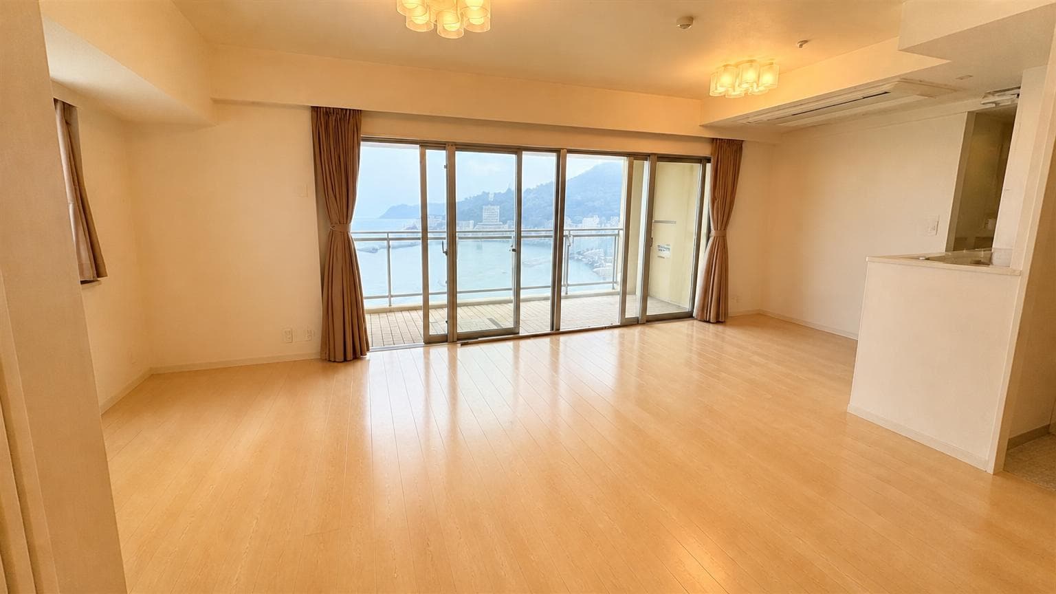 Zephyr Atami Beach Tower / 2LDK, Shizuoka photo 4