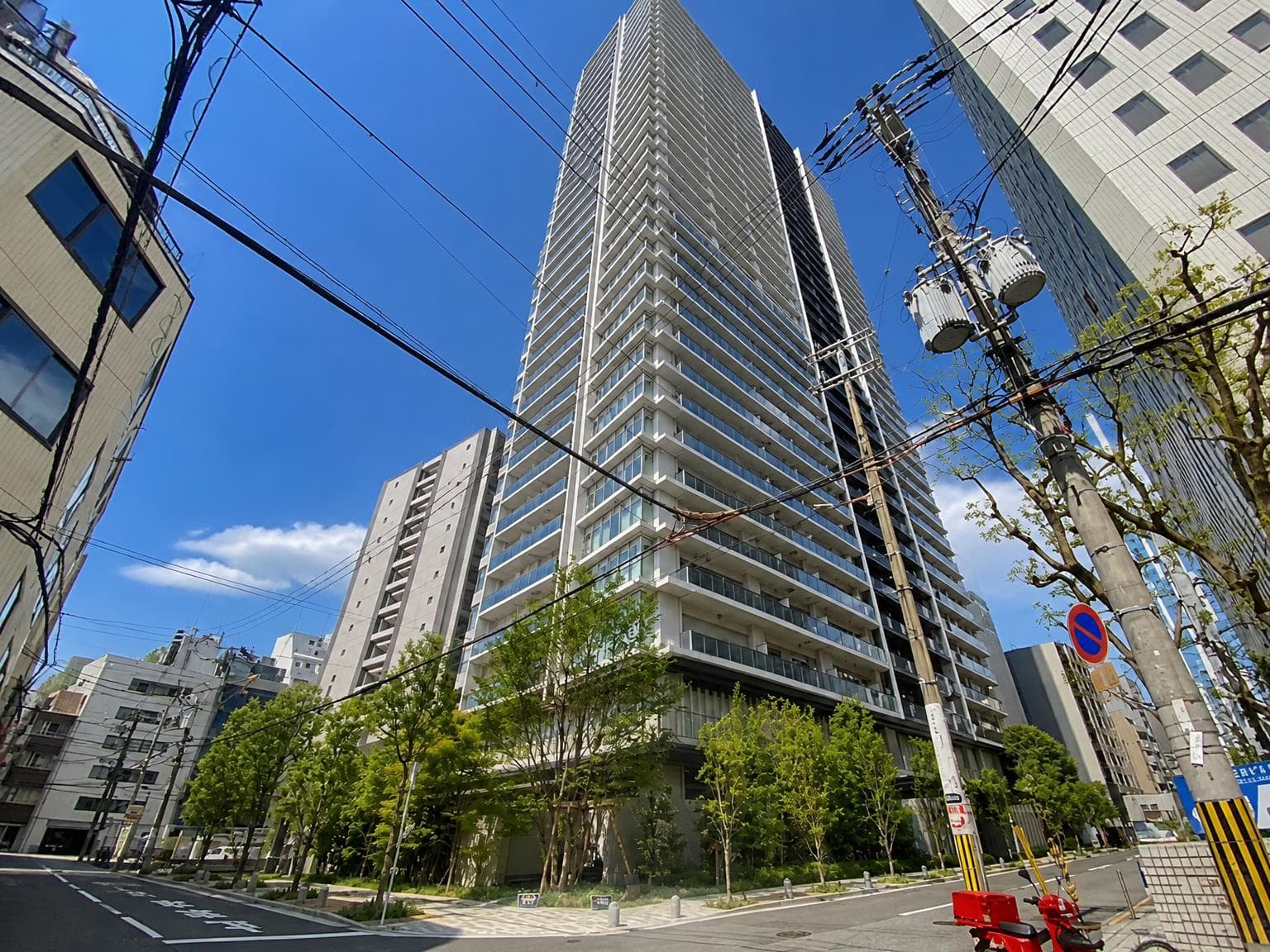 Premist Tower Utsubo-Honmachi / Condominium, Osaka photo