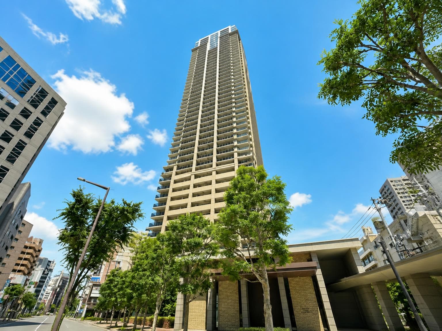 Branz Tower Umeda North / Condominium / 3LDK + WIC, Osaka photo 12
