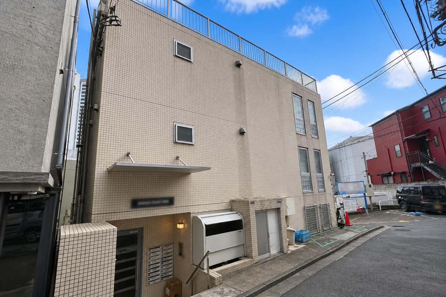 Apartment Building / 18 Units (1K), Shibuya-ku, Tokyo