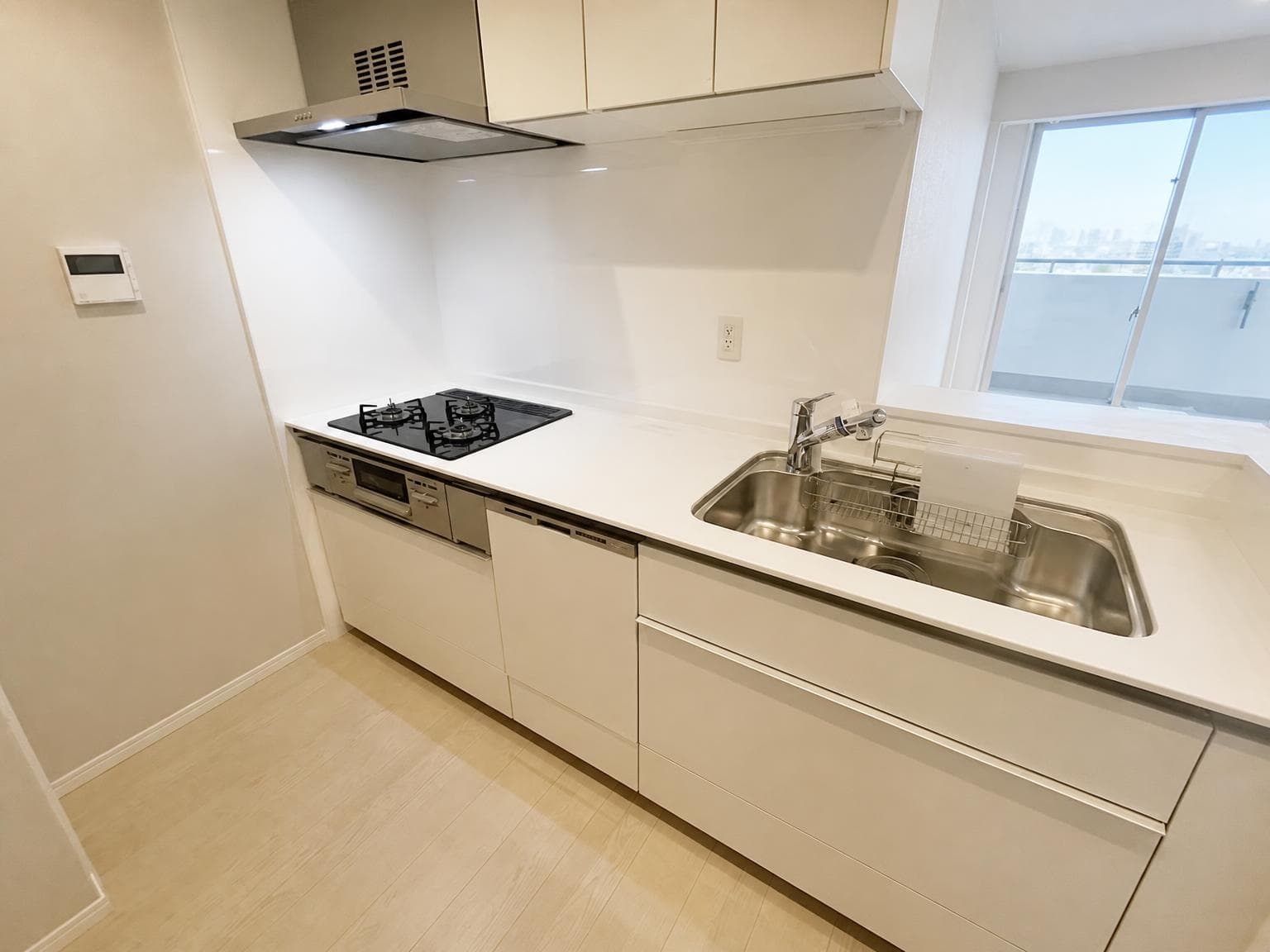 Branz Tower Minami-Senju / Condominium, Tokyo photo 2