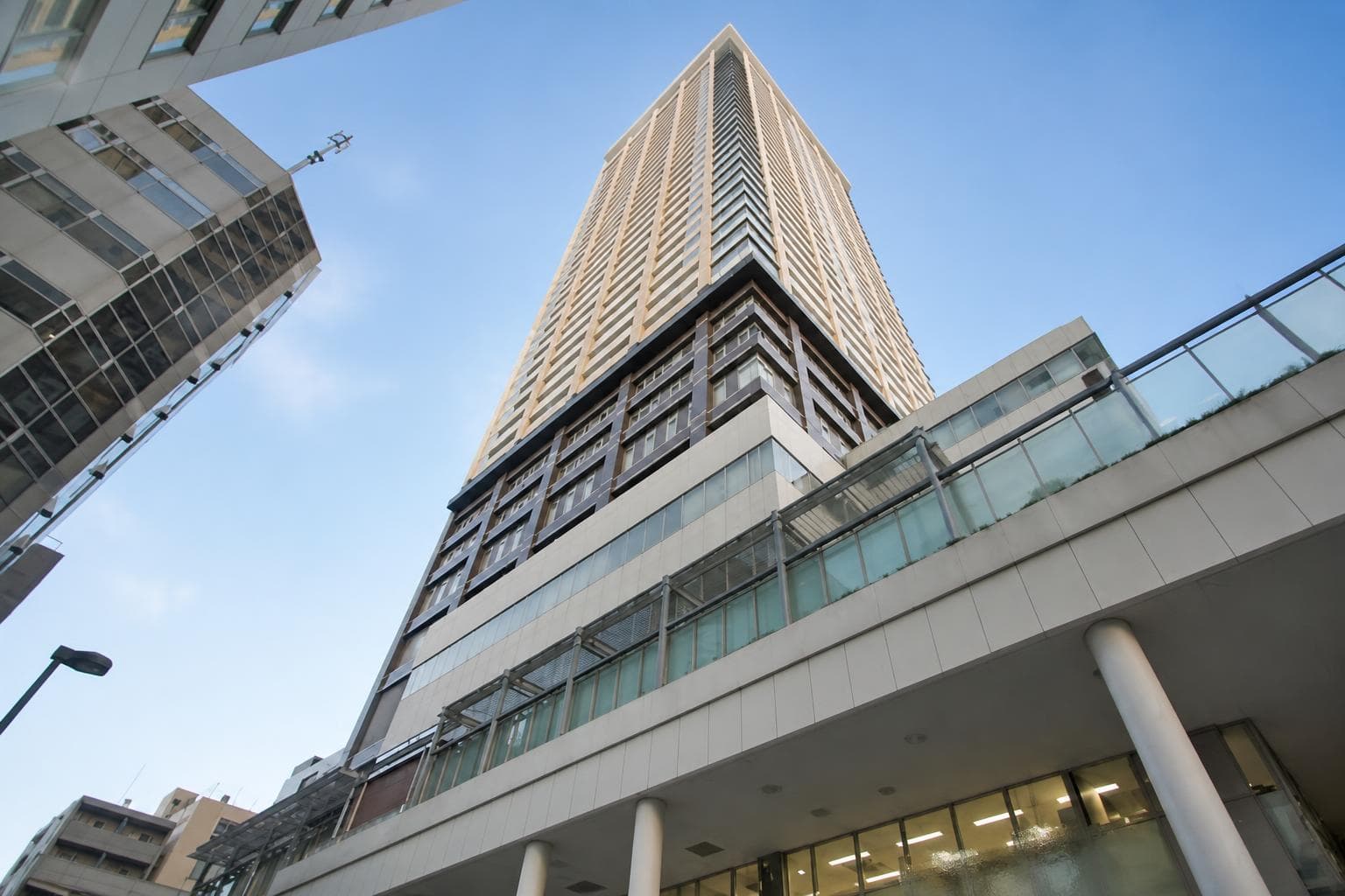 Station Garden Tower / Condominium, Tokyo photo