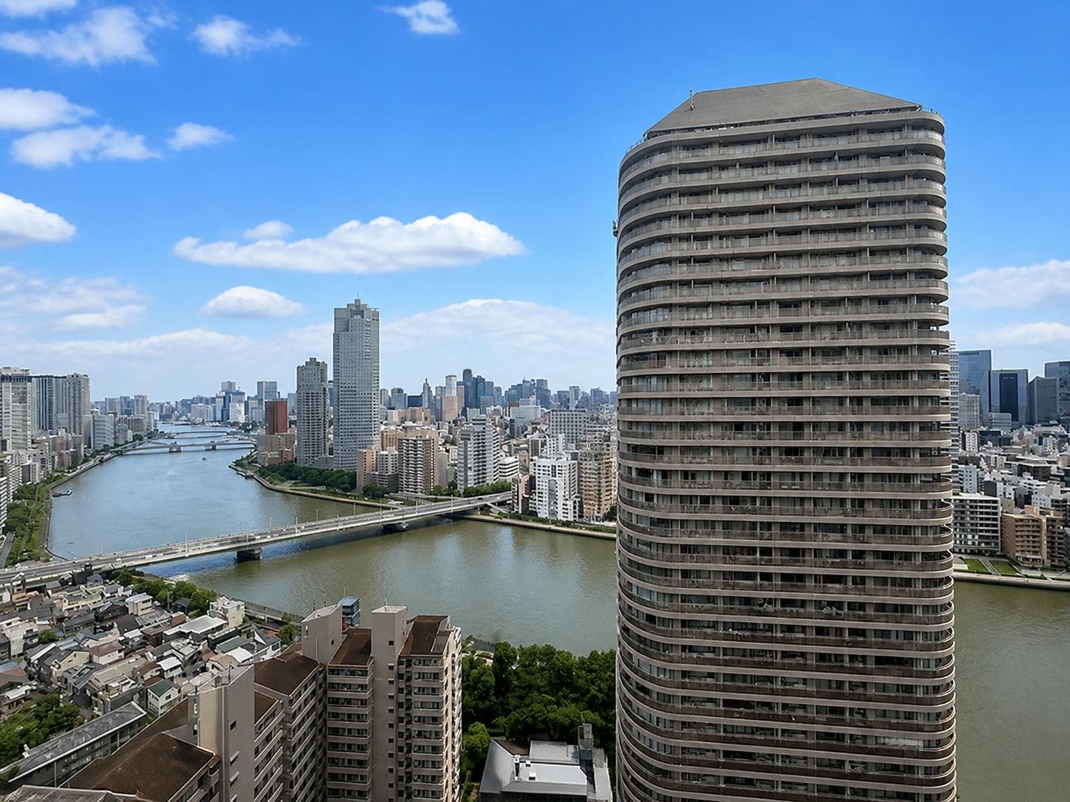 City Front Tower / Condominium, Tokyo