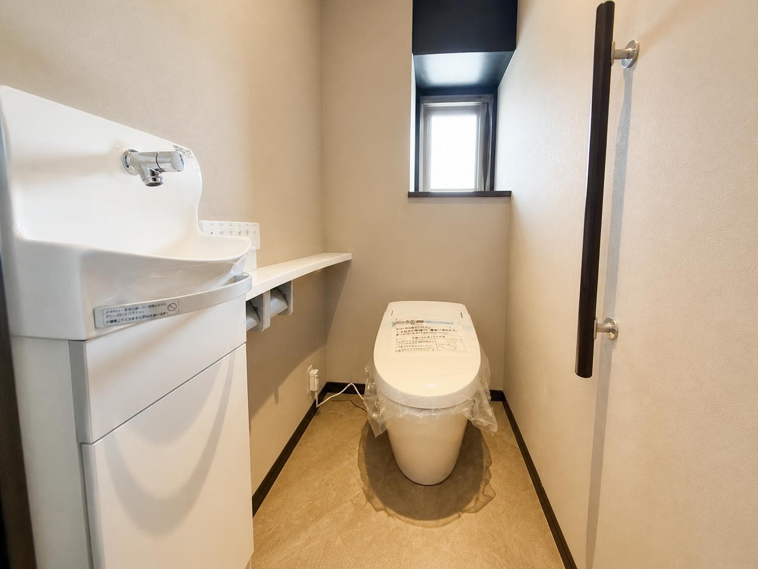 Gran Bleu Oike Takakura / Condominium, Kyoto photo 2