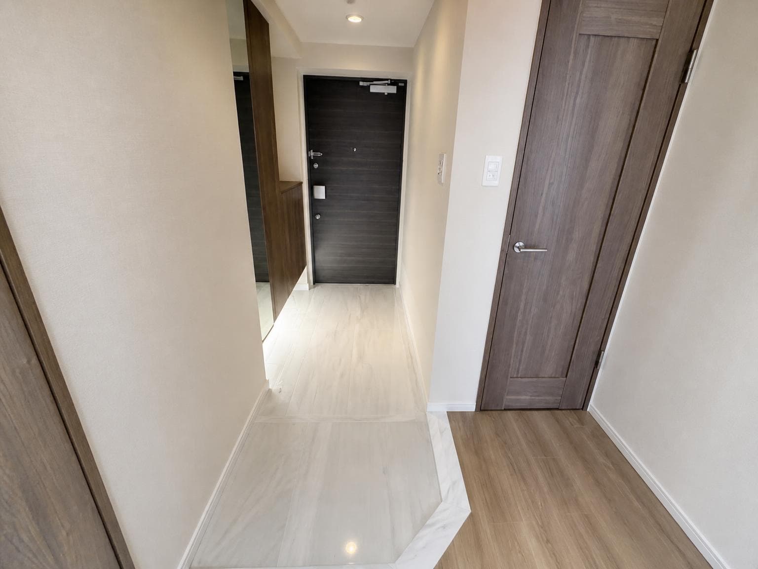Eslead Karasuma Oike / Condominium, Kyoto photo 9