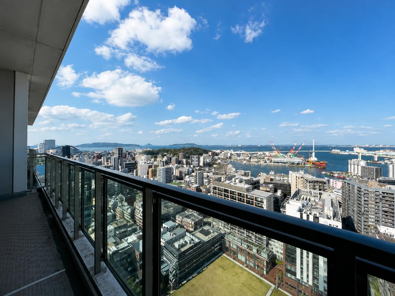 High-Rise Condo Unit / 3LDK, Chuo Ward, Fukuoka photo 7