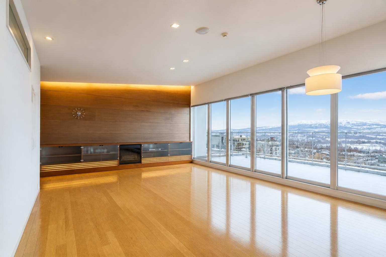 Youtei Tracks 501 Penthouse photo