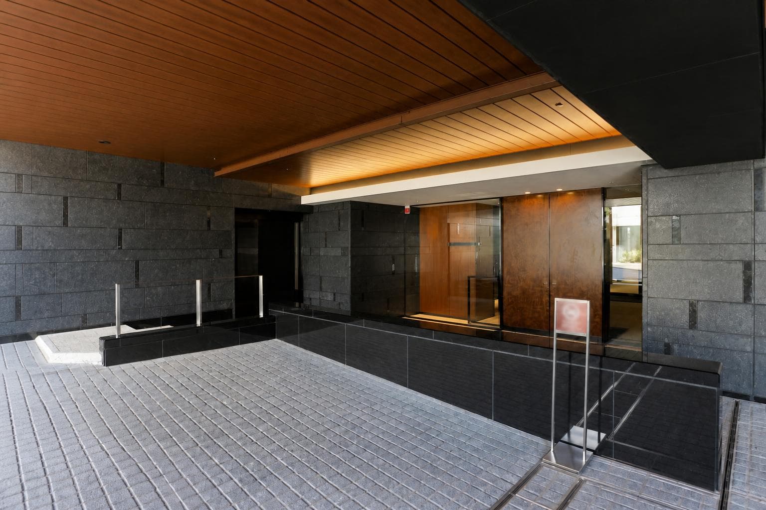 Mansion / 3LDK, Minato Ward, Tokyo, 3F (The Parkhouse Gran Azabu Sendaizaka) photo 13