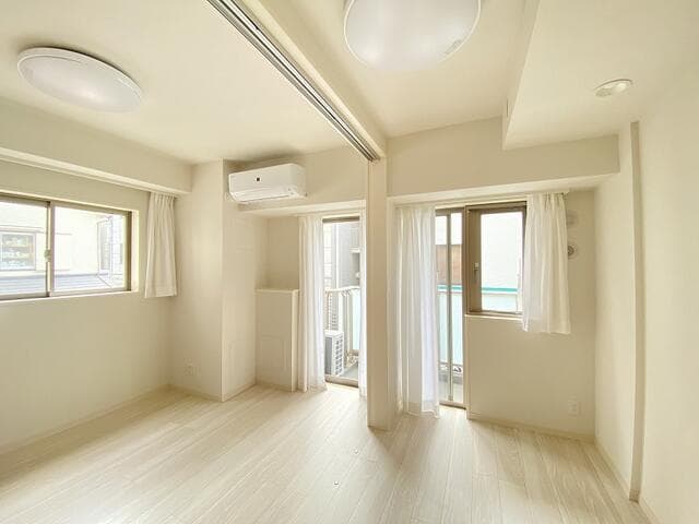 Dynacity Jimbocho / 1LDK Condominium (Leased), Chiyoda photo