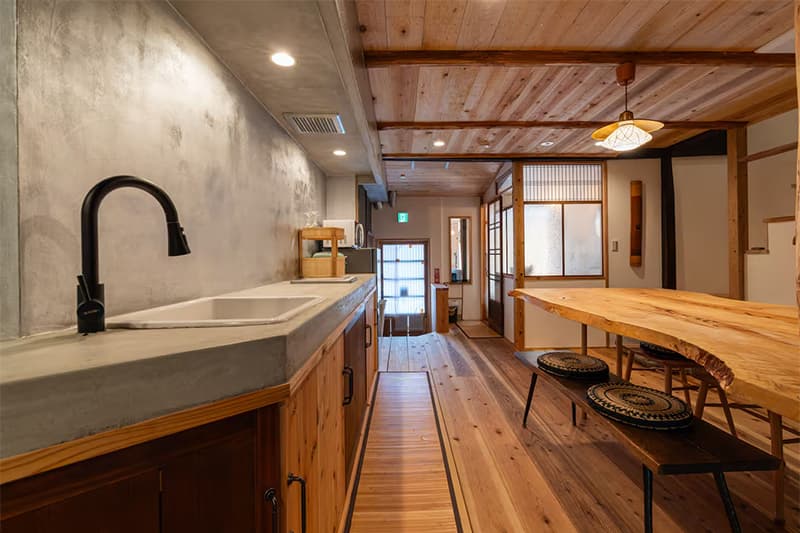 Traditional Machiya, Shimogyo Ward, Kyoto (Takase River, Nishihashizumecho) photo 6