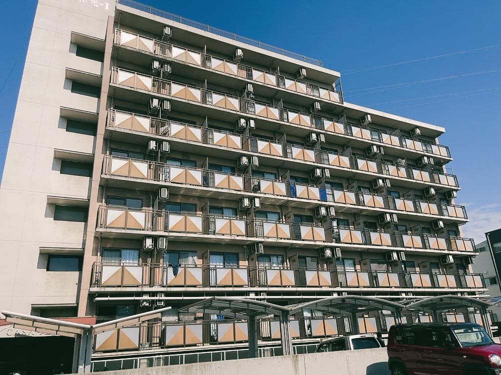 Casa Feliz / Whole Apartment Building (70 units), Matsuyama photo