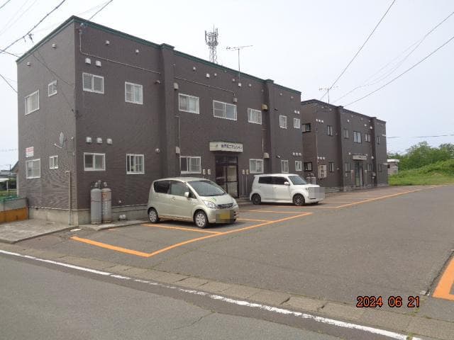 Naruto Mansion / Four Apartment Buildings (16 units), Ajigasawa photo