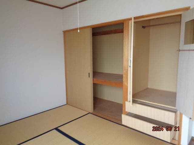 Naruto Mansion / Four Apartment Buildings (16 units), Ajigasawa photo 8