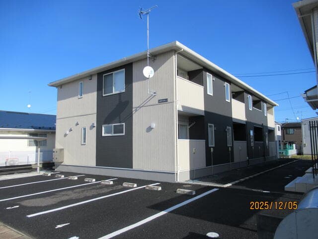 North Base A & B / Two Rented Apartment Buildings, Taiwa photo 4