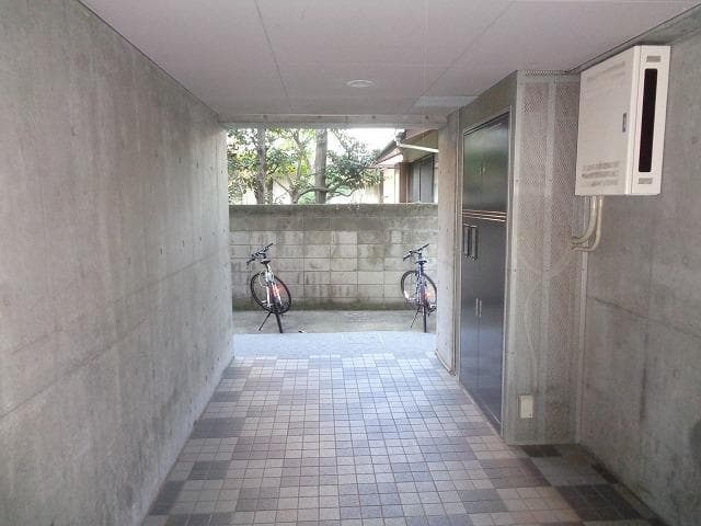 Shimorenjaku 1-chome / Whole Apartment Building (14 units), Mitaka photo 3