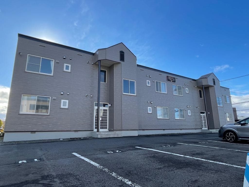 Atsubetsu-minami 6-chome / Three Apartment Buildings (24 Units), Sapporo photo
