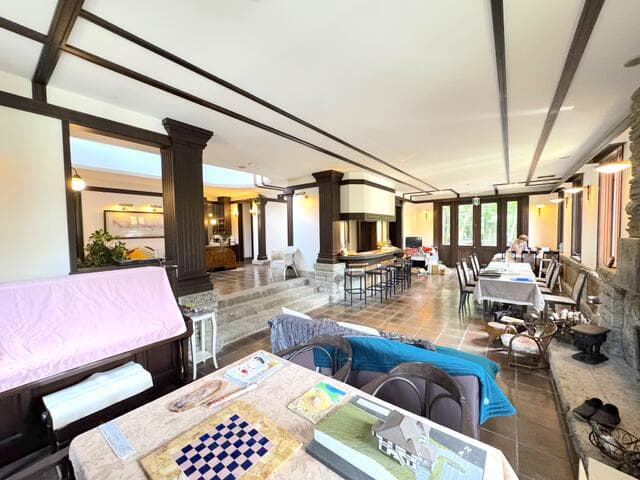 Hirano, Lake Yamanaka / Hotel on a 5,452㎡ Wooded Site, Yamanakako photo 3