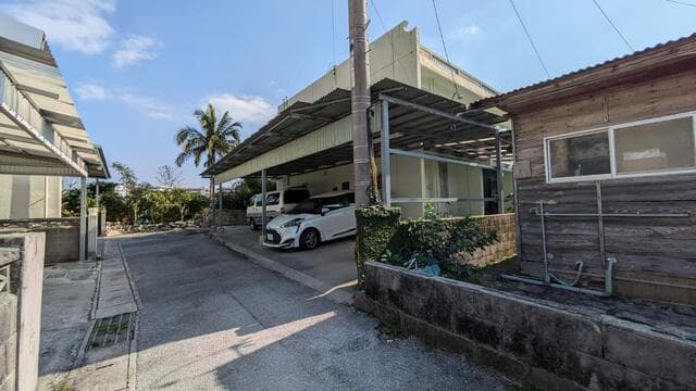 Jitchaku 2-chome / Pre-owned House, Urasoe photo 2