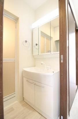 White Court Namiki A & B / Two Apartment Buildings (14 units), Tsuchiura photo 6