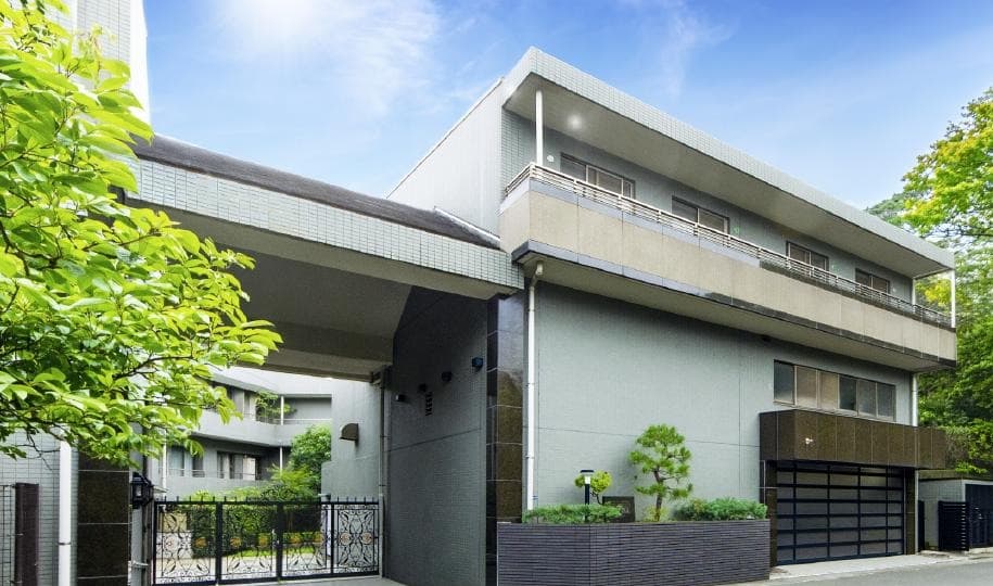 Tokyu Dwell Prestige Kamakura Yuigahama / 3LDK Maisonette Condominium, Kamakura photo