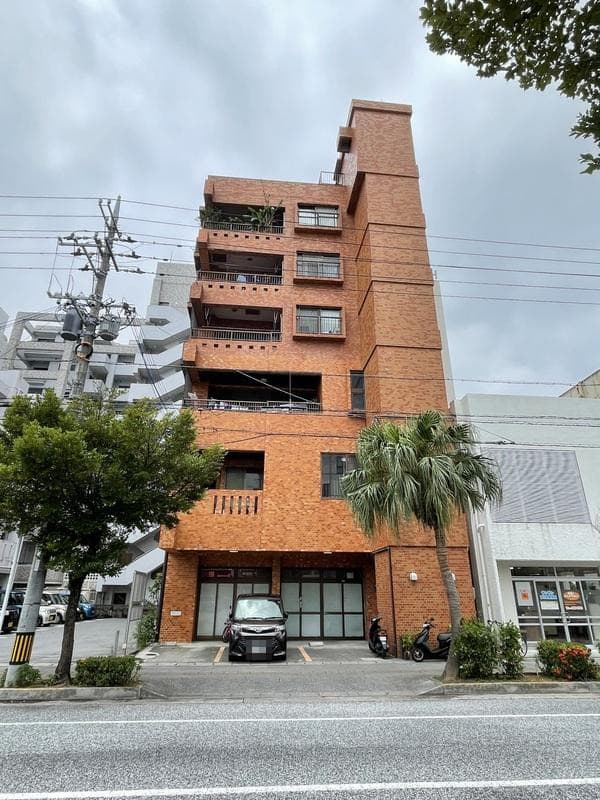 Shohei Building / Whole Apartment Building, Naha photo